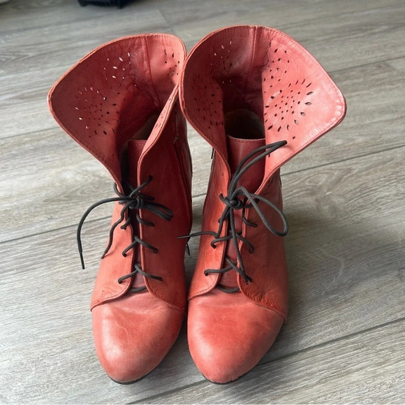 Claudia Laser Cutout Leather Fold Over Cuff Heeled Boots - Picture 5 of 16